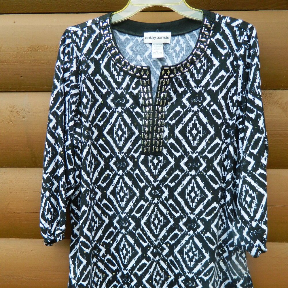 CATHY DANIELS Tunic Top Size XL Black w White Stunning Embellishments at Neck